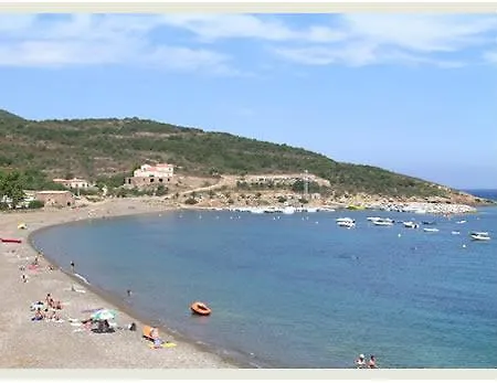 Galeris Guest house 3*